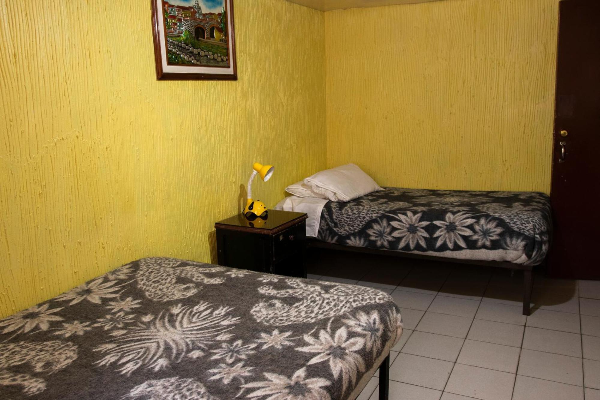 Hostal Carlos Luis Κίτο Εξωτερικό φωτογραφία